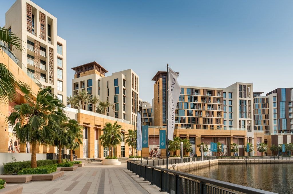 Dubai Wharf — interior