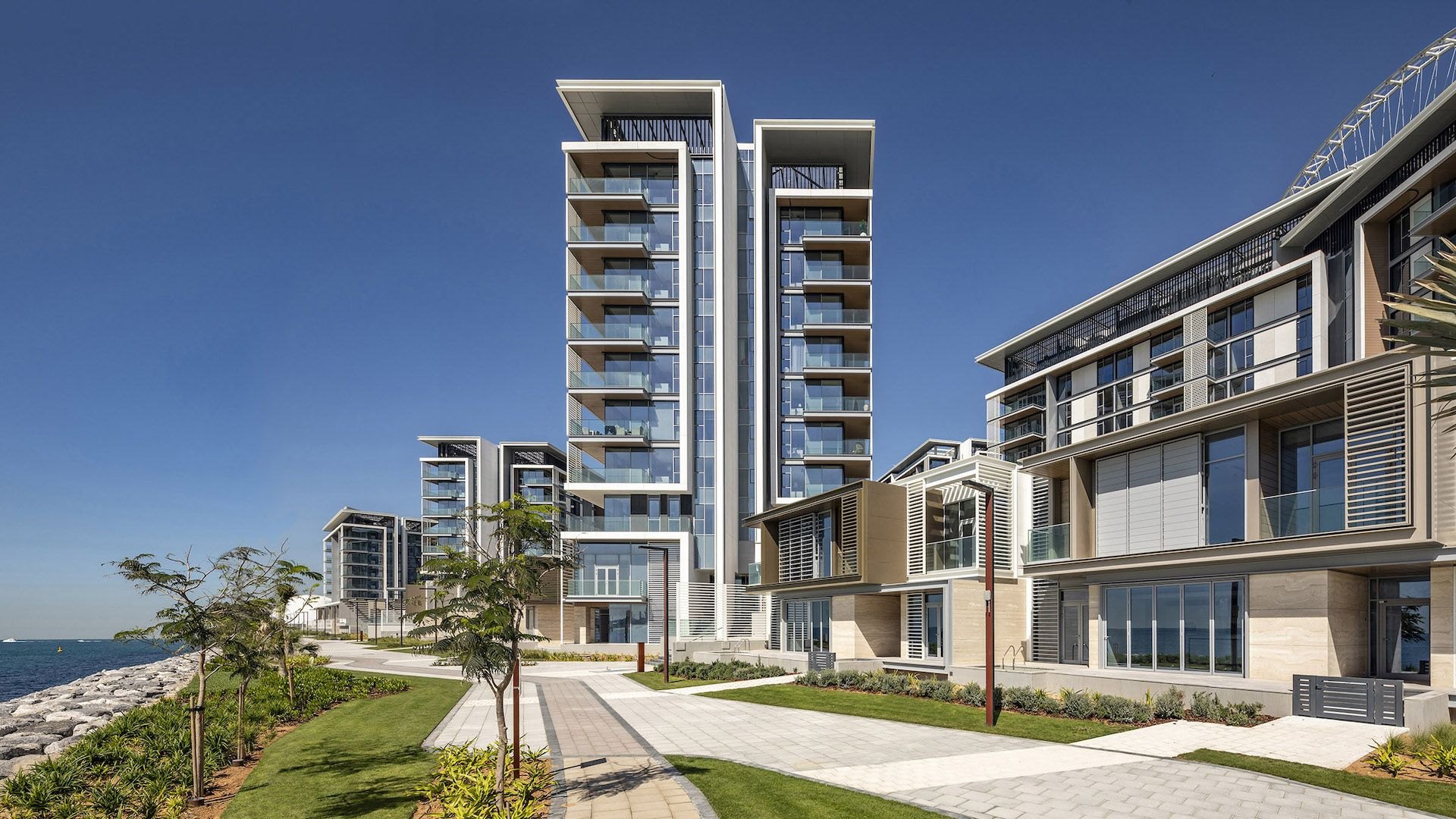 MERAAS "Bluewaters Residences"